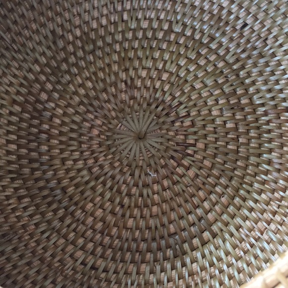 Quality Rattan crossbody - 1 available - Picture 7 of 8